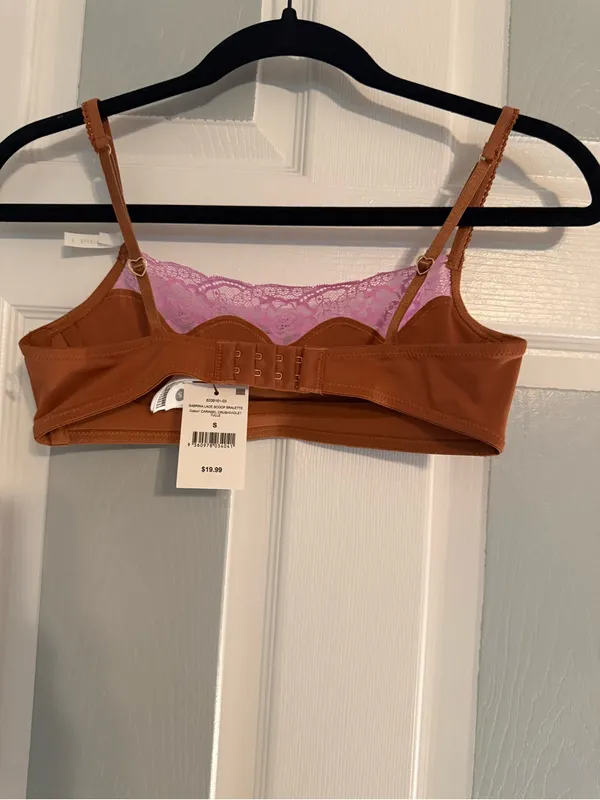Cotton On Body Sabrina Scoop Neck Bralette - Image 3