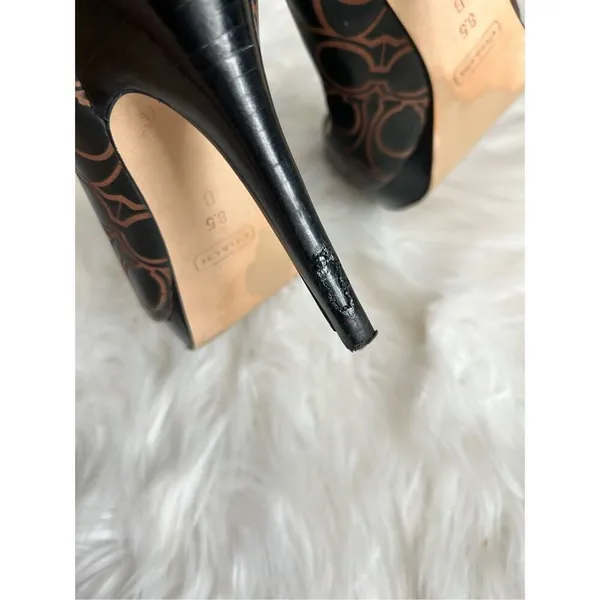 Coach Black Logo Platform Pumps 8.5 heels 4.5 heels - Image 3