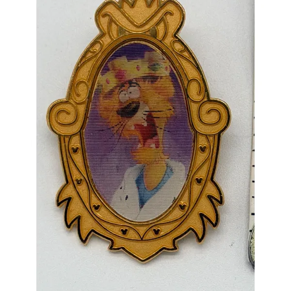 Disney Lenticular Villains Holographic Pin Prince John Robin Hood LE 5000 #4 - Image 2