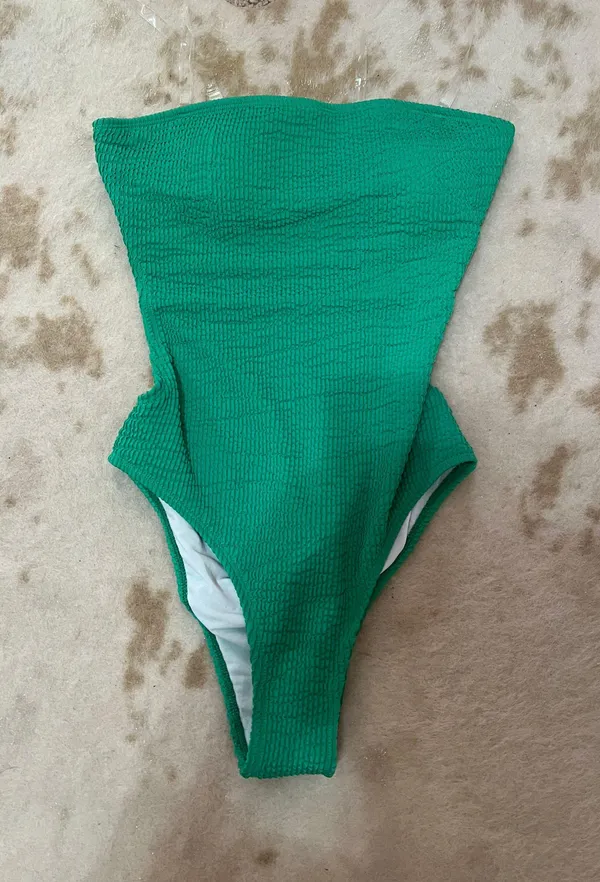 These Three Boutique Textured Green One Piece Swimsuit Medium - Image 4