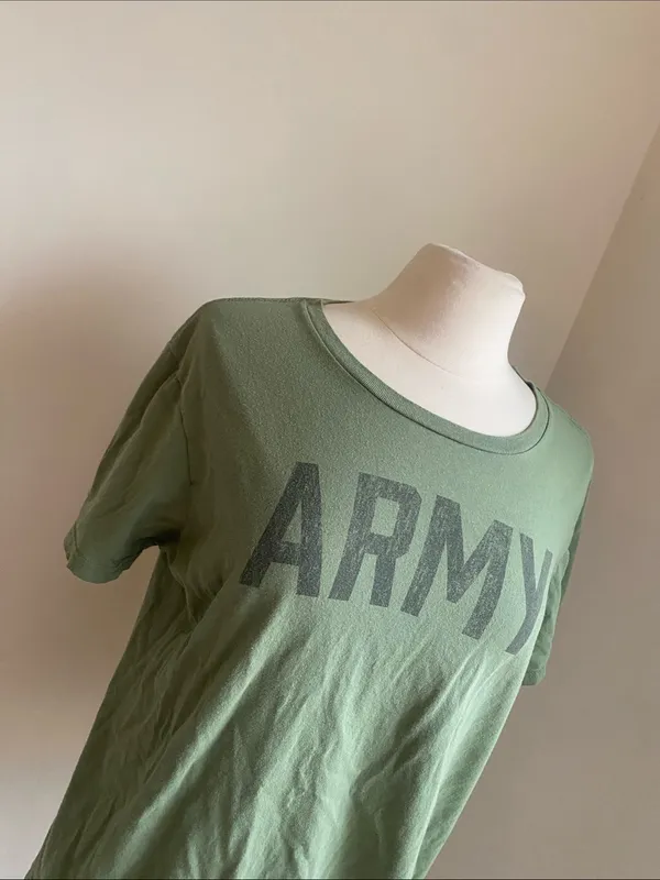 ARMY Graphic Tee in Olive Green Womens Sz Large - Image 2