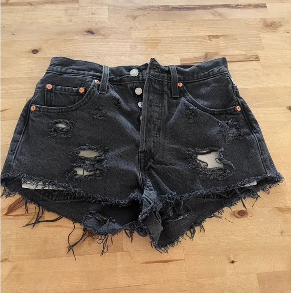 Levi’s 501 Shorts Custom Made  - Image 4