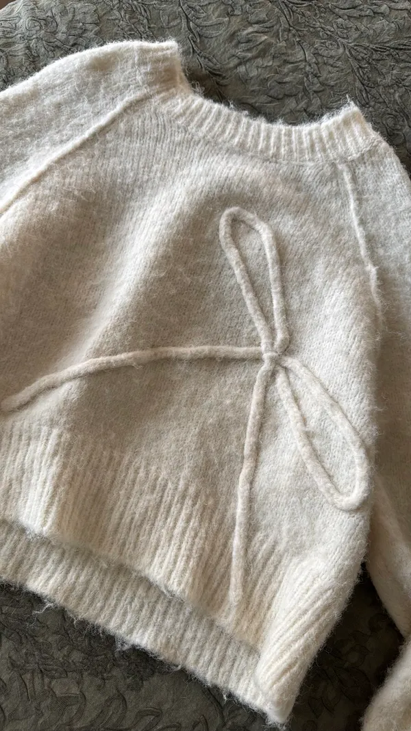 American Eagle Sweater - Image 3