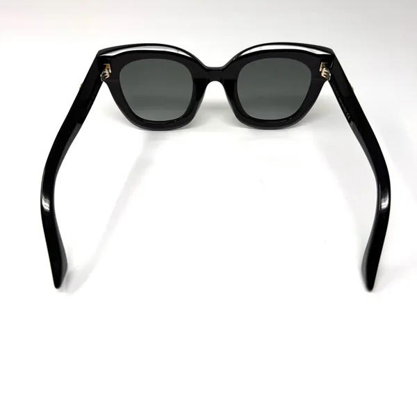GUCCI sunglasses, made in Italy - Image 8