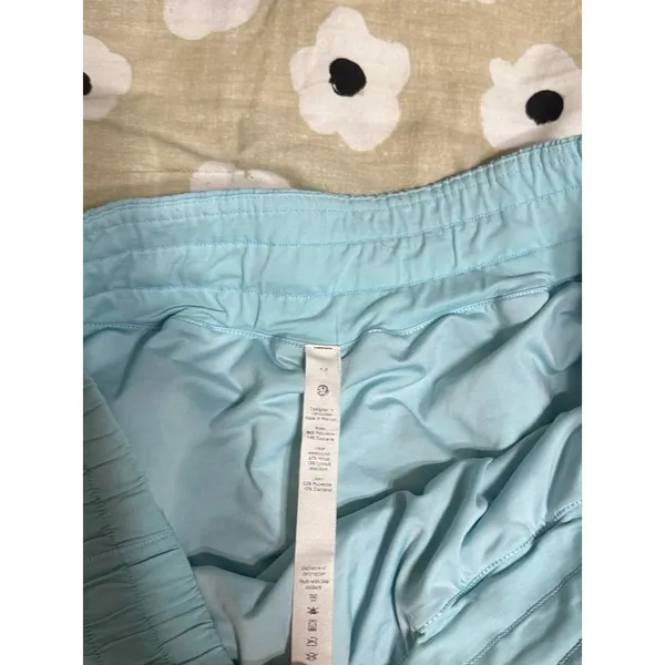 Lululemon blue shorts - Image 4