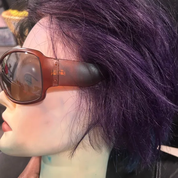 Brown Oversized Women’s Sunglasses - Classic Fashion Accessory - Image 4
