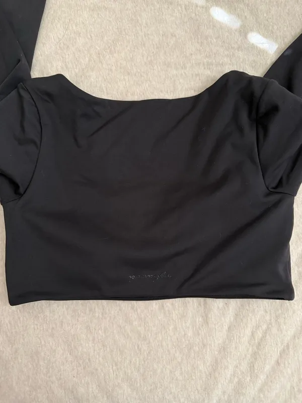 Young LA Long Sleeve Crop Top - Image 4