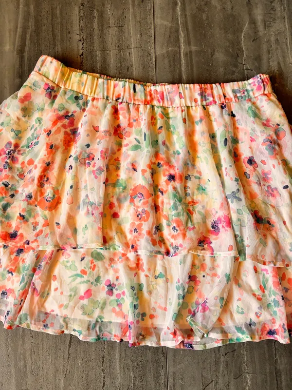 LC Lauren Conrad ruffle skirt floral - Image 3