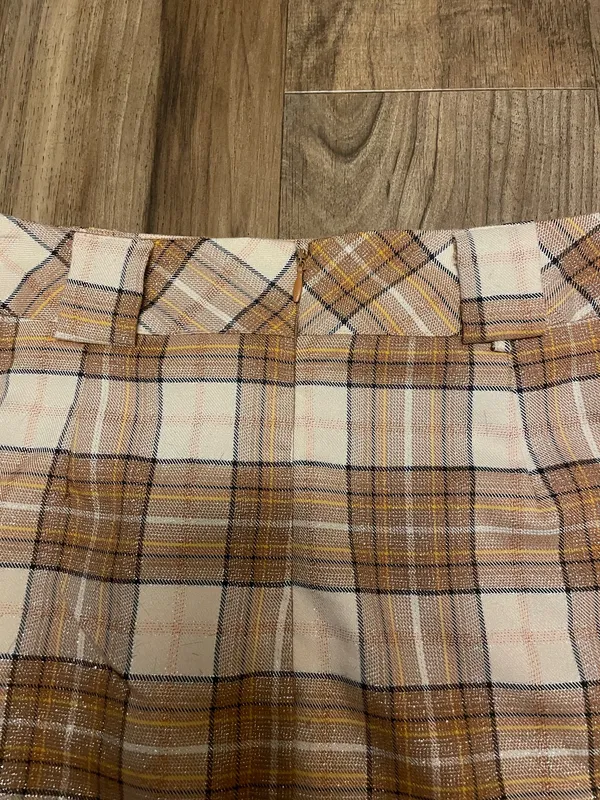 Sans Souci Lurex Plaid Mini Skirt with Front Slit - Beige & Cream Size Medium - Image 8