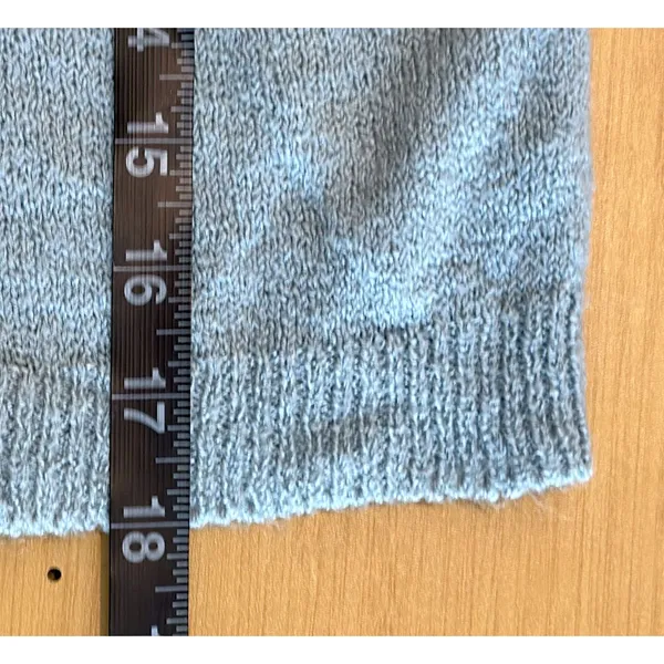 Garage Women’s XS Blue Gray Cropped V-Neck Knit Sweater Y2K 2000s Minimalist - Image 6
