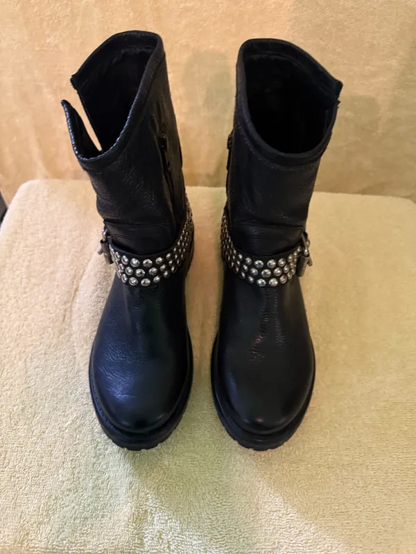 Steve Madden Boots Ankle Leather Black Moto - Image 9