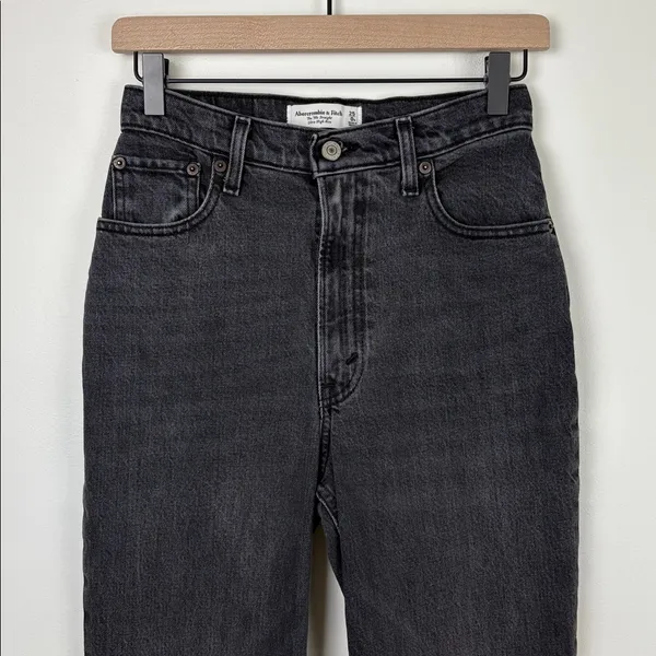 Abercrombie 90s Straight Jeans Curve Love Women’s Size 25 or 0 Black Denim - Image 3