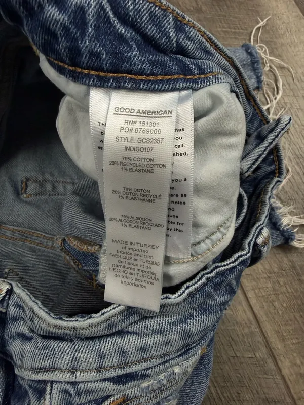 Good American Raw Hem Jean Shorts  - Image 11