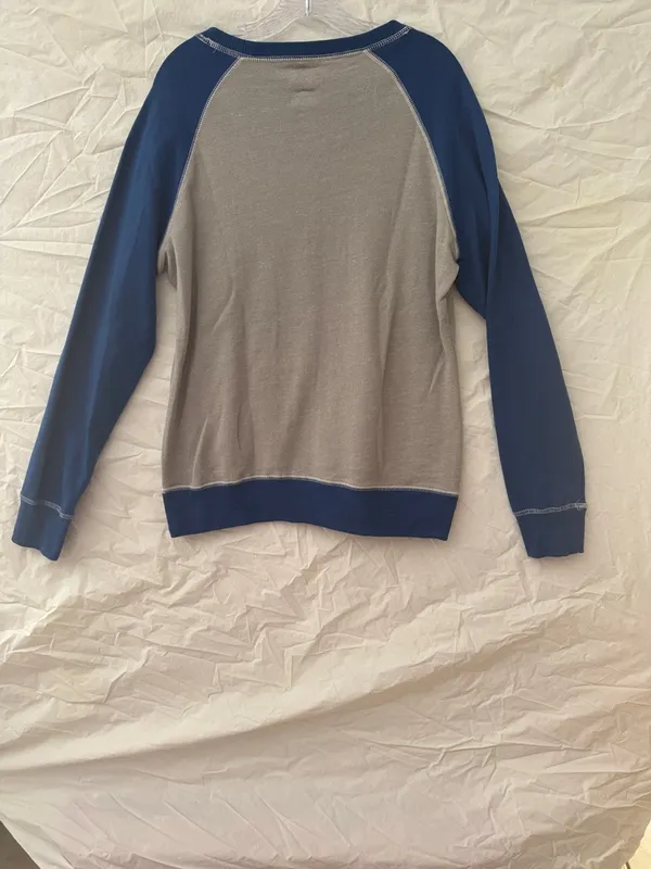 Vintage Majestic NFL Colts Grey and Blue Crewneck Sweatshirt - Image 4