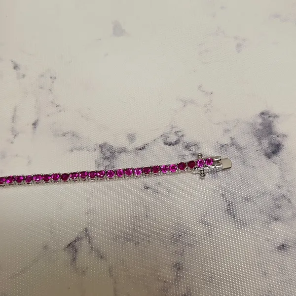 Lili Claspe Ruby Flame Tennis Bracelet New No Tag Red - Image 4