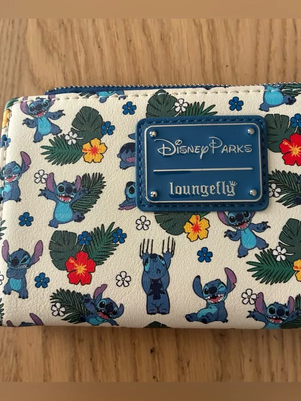 Disney Parks x Loungefly Stitch Tropical Zip Wallet - White/Blue - Image 4