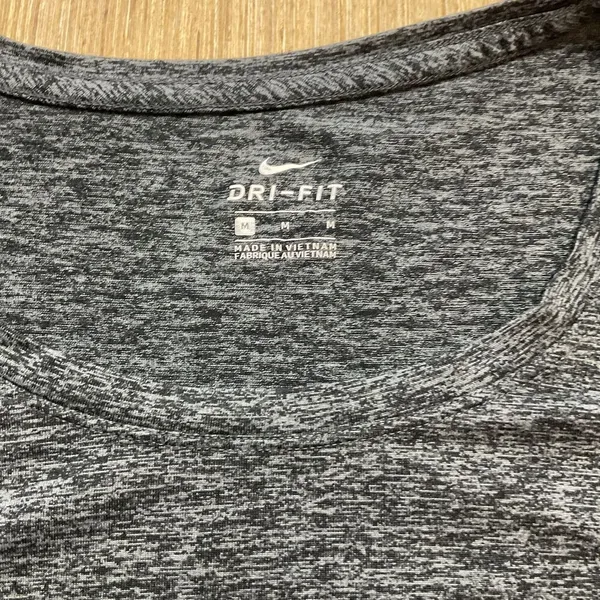 Nike Shirt Womens Medium Short Sleeve Heather Gray Dri-Fit w Logo Lightweight - Image 2