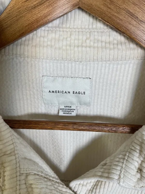 American Eagle Cropped Button Down Corduroy Jacket Size Small  - Image 5