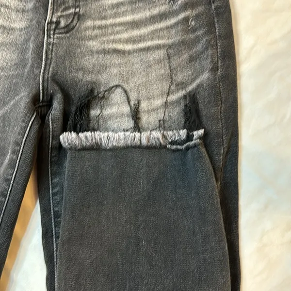 Risen Jeans, in like new condition! Size 11 - Image 3