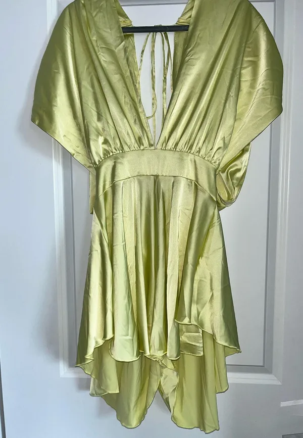 Boutique silk yellow romper - Image 6