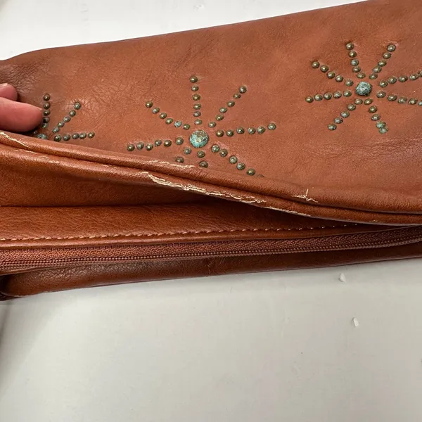 Shyanne Bohemian Western Style Crossbody Bag Leather Grommet Design Tassel - Image 6