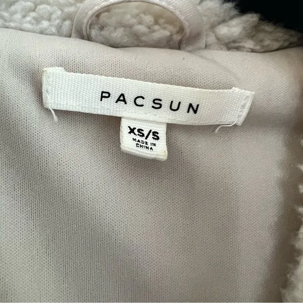 Pacsun Sherpa zip up jacket - Image 2