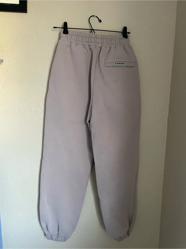 Comfrt Travel Essentials Sweatpants Size Small Bark Beige Zipper Back Pocket - Image 3