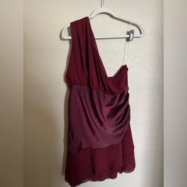 PEPPERMAYO Synergy Mini Dress Sz‎ 14 NEW Red Satin One Shoulder - Image 2