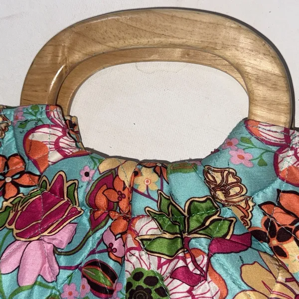 Vtg 2000s Vera Bradley Silk Quilted Floral Handbag Wooden Handles Pink Lining - Image 12