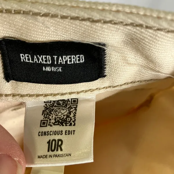 Express‎ Womens Jeans Size 10R Beige Distressed Denim High Rise Mom Jeans - Image 10
