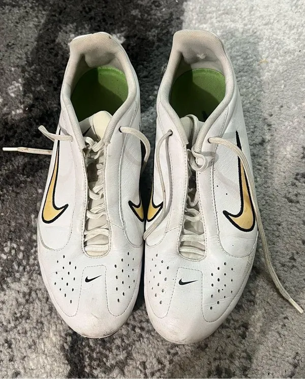 Nike Sneaker - Image 2
