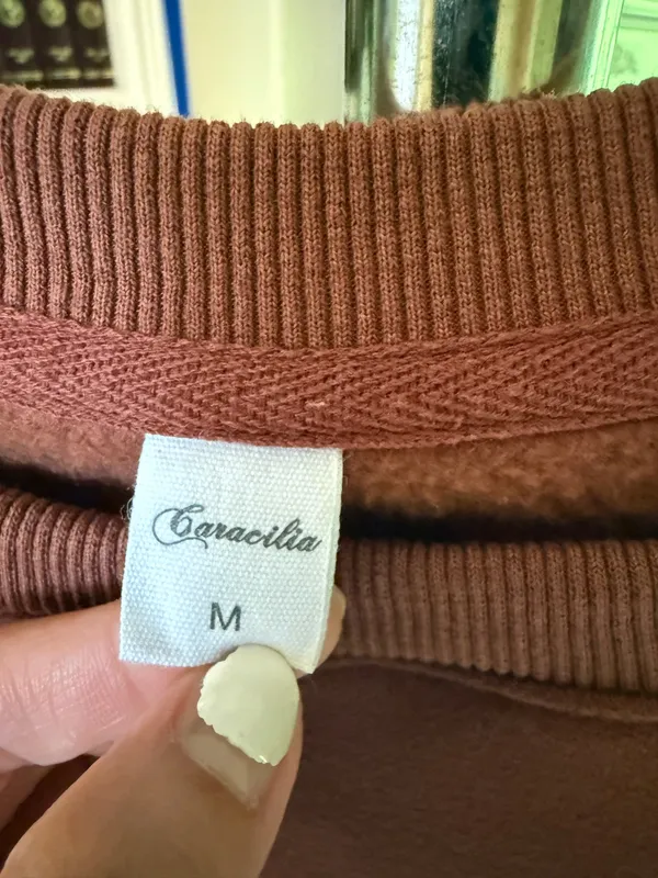 Caracilia Women's Oversized Crewneck Sweatshirt - Image 3