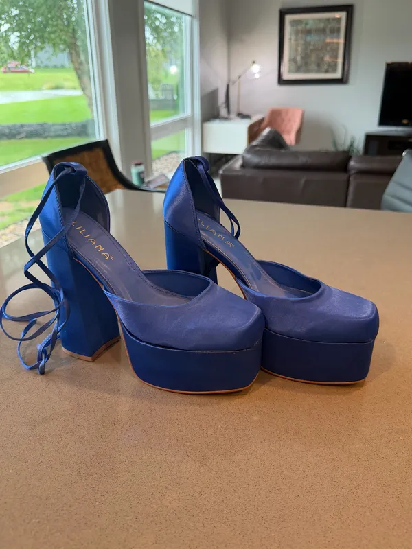 Heels  - Image 4