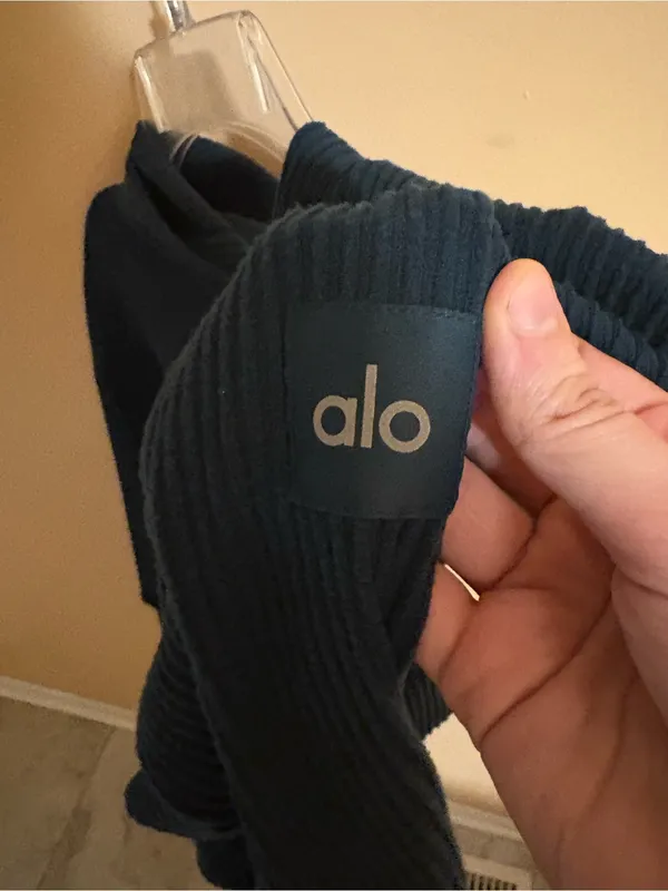 Alo Yoga Muse Hoodie in Midnight Green - Image 4