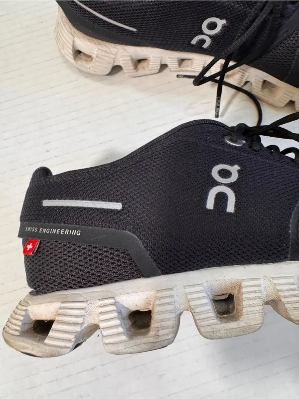 On Cloud Running Black CloudTec Sneakers Womens 8.5 Comfort Athletic Shoes - Image 9