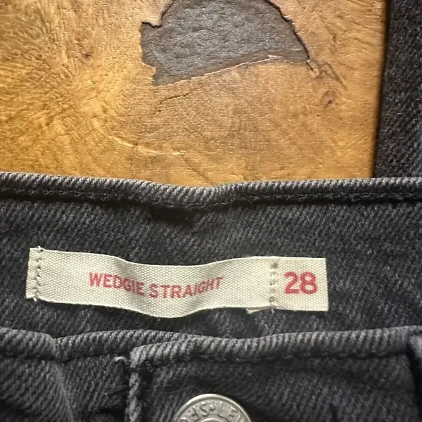 Levi wedgie button fly jeans 28 black - Image 5