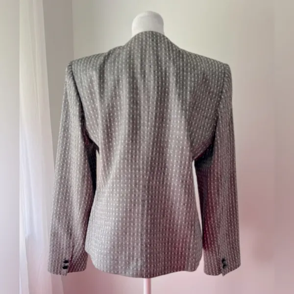 Vintage ‘90s J. Gallery Black & White Textured Collarless Blazer - Image 4