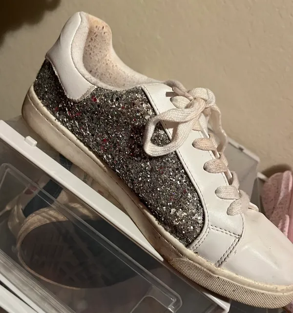 Soda Boutique Sparkle Star Sneakers - Image 5