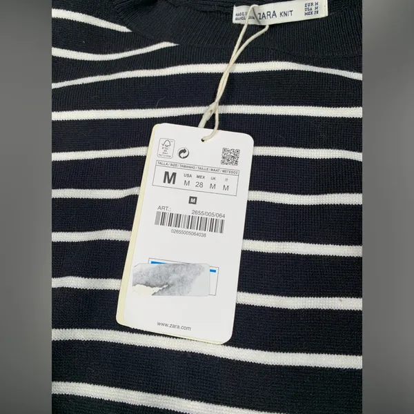 NWT Zara knit Black and White Striped Sweater medium - Image 4