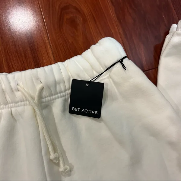 Set Active NY Merch New York Exclusive White Sweatpants Joggers NWT Size S - Image 3