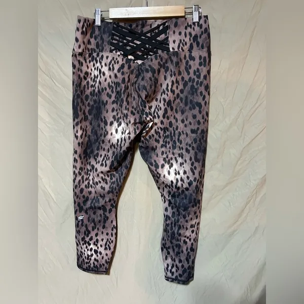 Fabletics leggings - Image 3