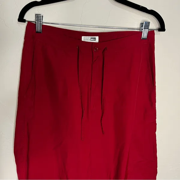 REI Red 100% Nylon UPF 30+ Hiking Performance Capris‎ Size 8 - Image 3