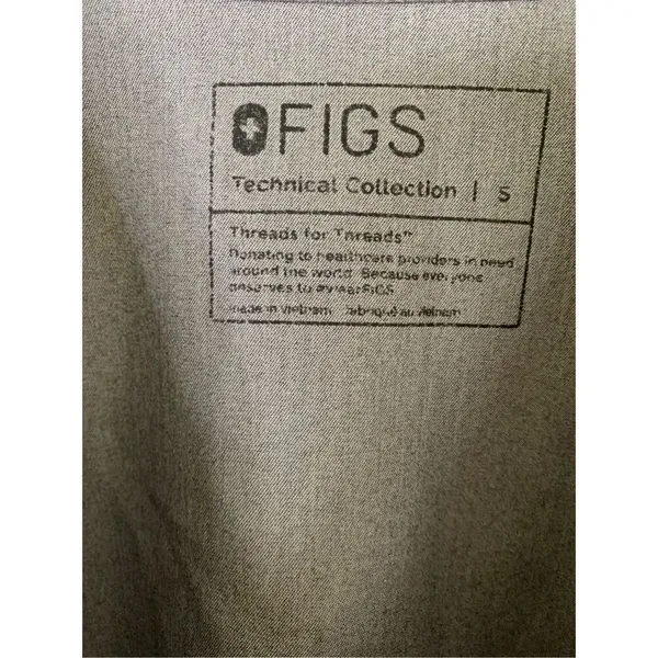 FIGS technical collection top short sleeve shirt gray women's size small - Image 4