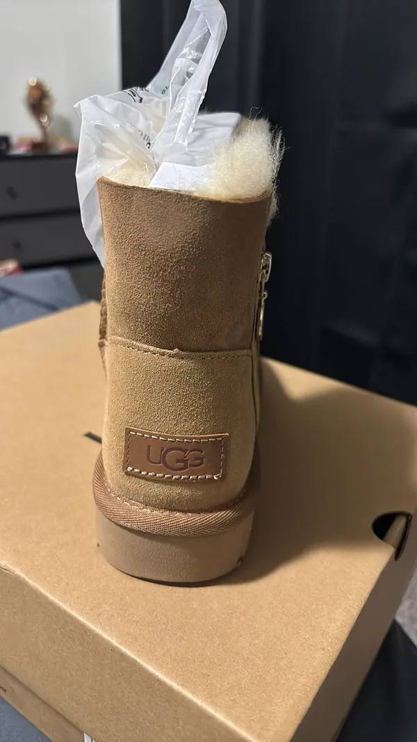 UGG Bailey Zip Mini Boots - Image 3