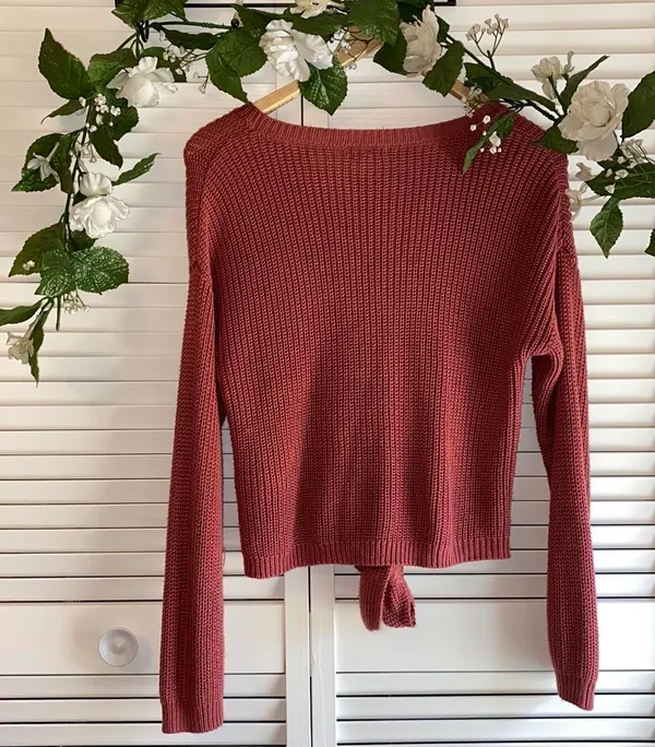 Charlotte Russe Pink Cropped Sweater - Image 2