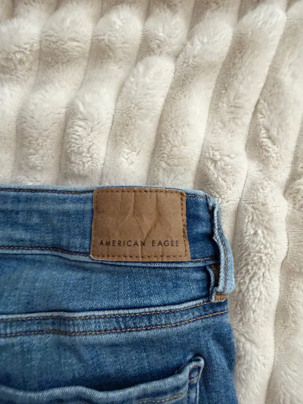 American Eagle Skinny Jeans - Image 4