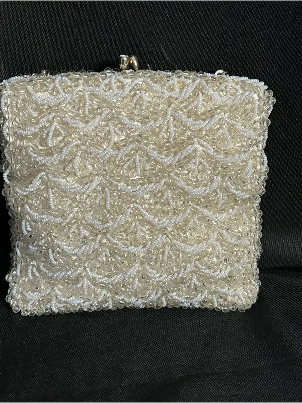Ivory Beaded Evening Shoulder Hand Bag with Chain Strap Rhinestone Accent - Image 4