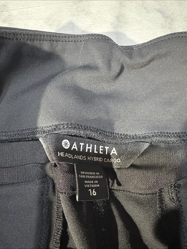 Athleta Highlands Hybrid Cargo - Size 16 - Image 5