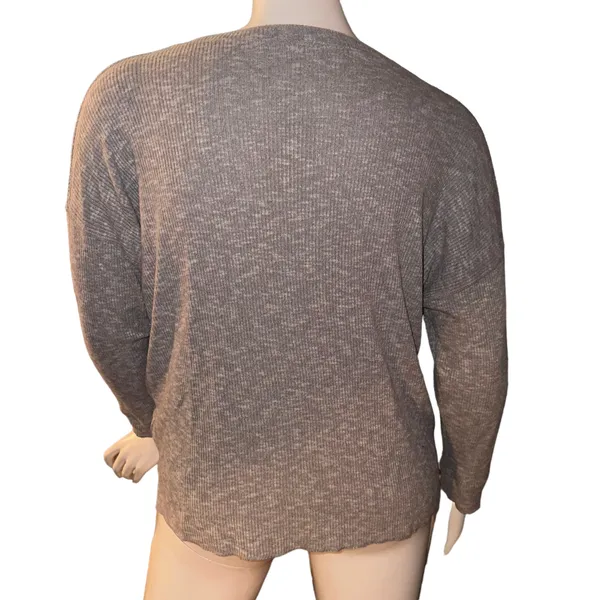 American Eagle Marled Ribbed 1/4 Button Top - Image 3