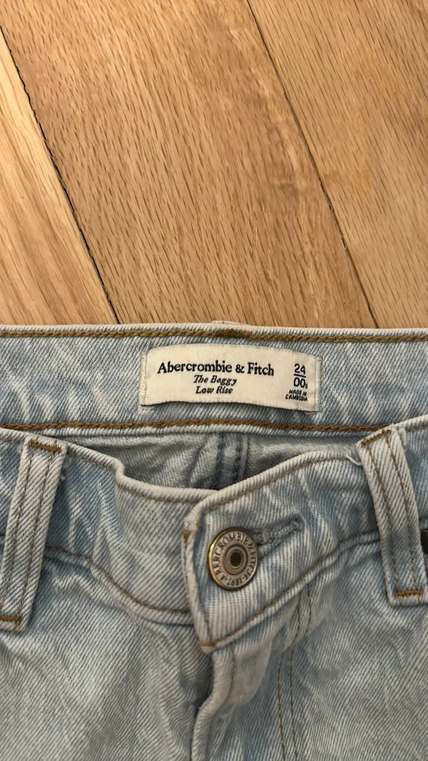 Abercrombie Low-Rise Jeans Baggy - Image 2